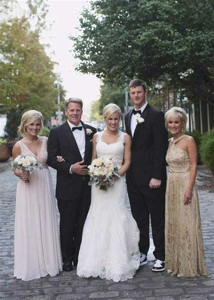 DJ LeMahieu Wife: Who Is Jordan LeMahieu?